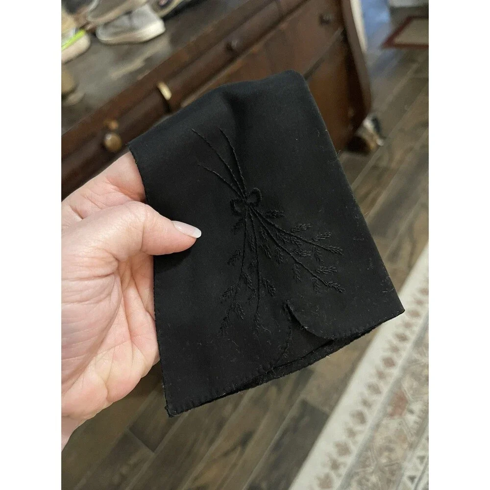 Vintage Fownes Doette Deluxe Long Black Gloves Floral Embroidery Hand Sewn Sz 7